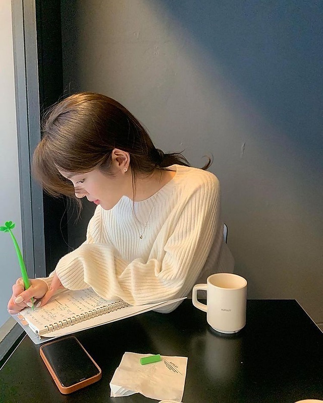 4 con gi&aacute;p c&agrave;ng học l&ecirc;n cao c&agrave;ng tỏa s&aacute;ng - Ảnh 2.