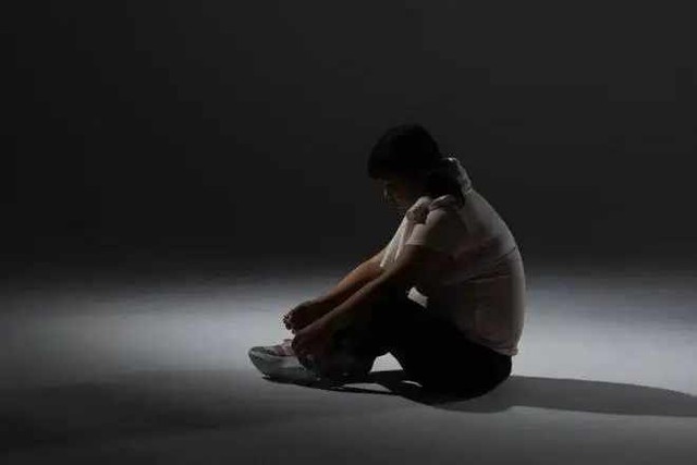 Với gan nhiễm mỡ, ngo&agrave;i &ldquo;ngậm miệng v&agrave; đ&aacute; ch&acirc;n