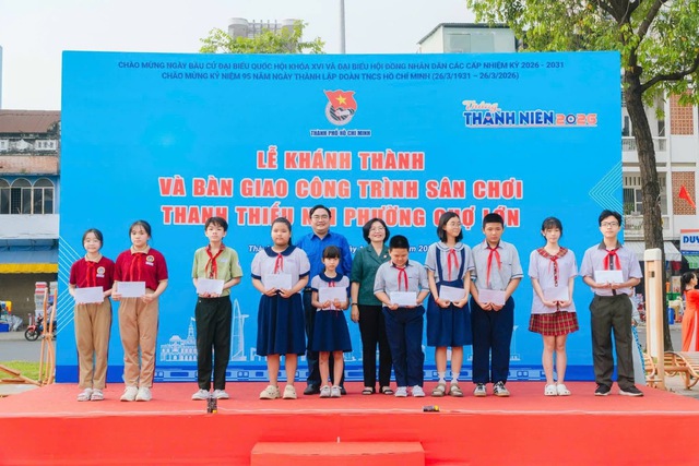 Kh&aacute;nh th&agrave;nh s&acirc;n chơi thanh thiếu nhi tại C&ocirc;ng vi&ecirc;n Thăng Long - Ảnh 4.