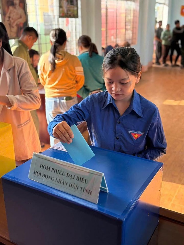 Cử tri trẻ v&agrave; kỳ vọng v&agrave;o những &ldquo;gương mặt mới&rdquo;: Luồng sinh kh&iacute; cho kỷ nguy&ecirc;n vươn m&igrave;nh của d&acirc;n tộc - Ảnh 3.