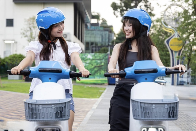 Xe đạp điện c&ocirc;ng cộng thu h&uacute;t người d&acirc;n trải nghiệm ở trung t&acirc;m Th&agrave;nh phố Hồ Ch&iacute; Minh: L&agrave;n gi&oacute; mới cho giao th&ocirc;ng xanh - Ảnh 1.