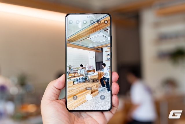 Cận cảnh Signature và Edge 70: Bộ đôi Flagship mới của Motorola có gì đặc biệt? - Ảnh 9.