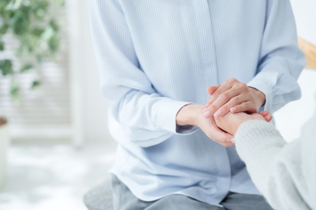 Sau nhiều năm chăm s&oacute;c người mẹ phải chạy thận v&agrave; em g&aacute;i bị trầm cảm, cuối c&ugrave;ng t&ocirc;i cũng hiểu ra một điều khi t&aacute;ch ra ở ri&ecirc;ng- Ảnh 4.