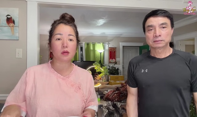 Nữ nghệ sĩ đi diễn gặp b&atilde;o lớn ở Mỹ: "Gi&oacute; thổi t&ocirc;i bay người"- Ảnh 1.