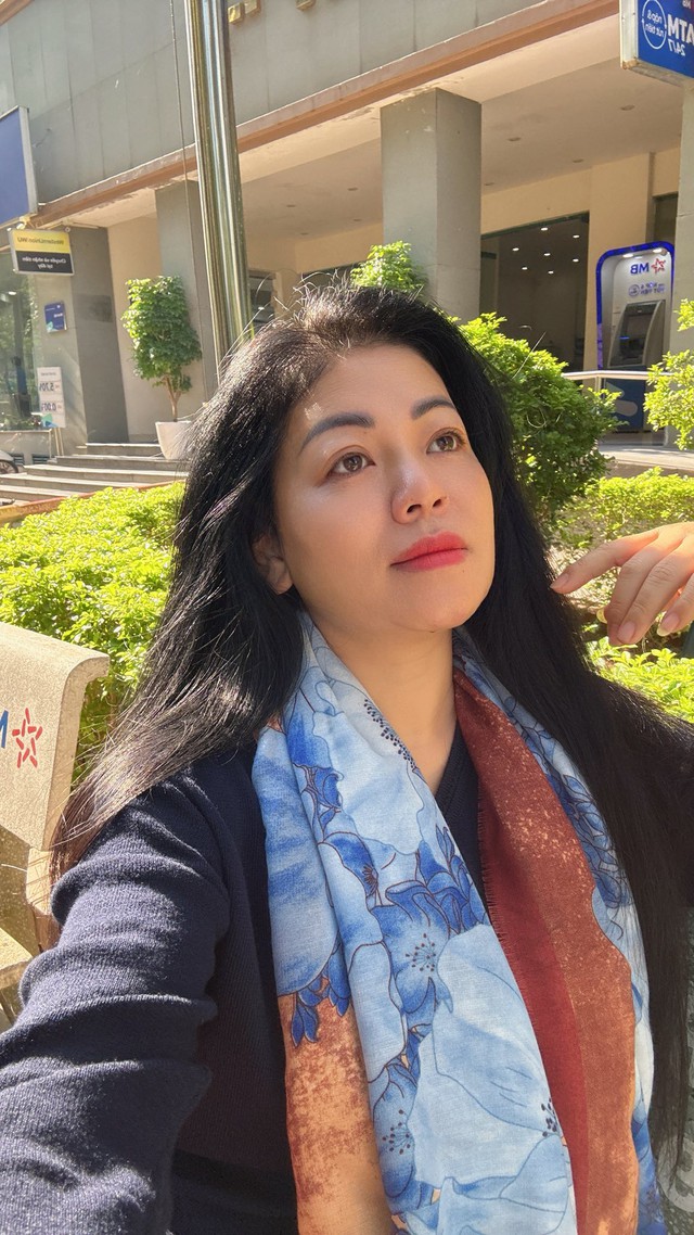 Mẹ đơn th&acirc;n 4 con l&agrave; "nữ ho&agrave;ng nhạc đỏ" bất ngờ chia sẻ về h&ocirc;n nh&acirc;n- Ảnh 2.