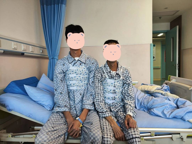 2 cha con c&ugrave;ng mắc ung thư gan, 1 người c&ograve;n cơ hội chữa khỏi, người kia đ&atilde; giai đoạn cuối: B&aacute;c sĩ chỉ ra điểm kh&aacute;c biệt then chốt- Ảnh 1.