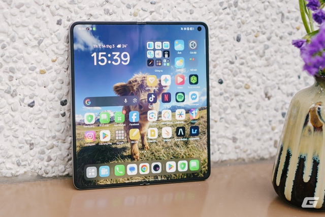 Đ&aacute;nh gi&aacute; smartphone gập OPPO Find N6: Sự tỉ mỉ trong từng đường n&eacute;t nhỏ - Ảnh 1.