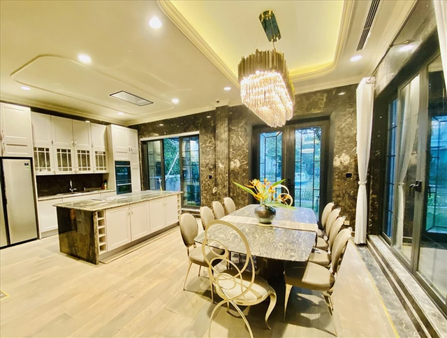 G&oacute;c chưa từng h&eacute; lộ trong biệt thự 60 tỷ của "nữ diễn vi&ecirc;n gi&agrave;u nhất miền Bắc"- Ảnh 18.