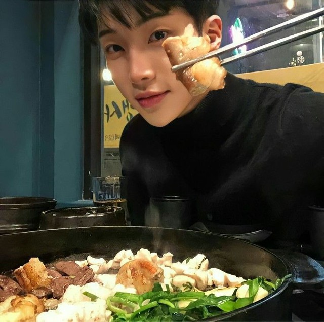 5 b&iacute; quyết "nhỏ nhưng c&oacute; v&otilde;" gi&uacute;p nam giới k&eacute;o d&agrave;i thời gian l&agrave;m "chuyện ấy": Ăn g&igrave; ho&aacute; ra quan trọng đến thế - Ảnh 2.