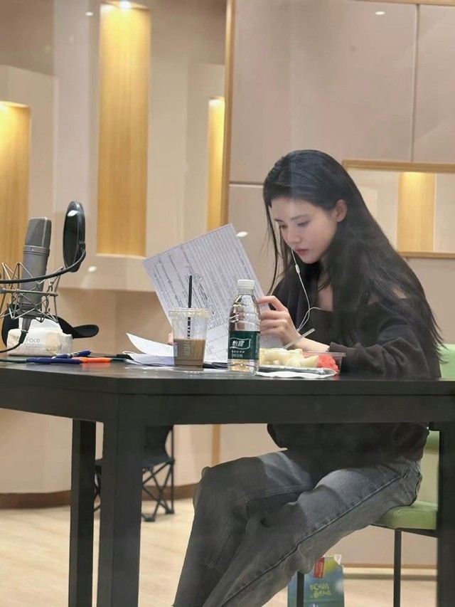 3 con gi&aacute;p hợp theo ng&agrave;nh ngoại ngữ nhất - Ảnh 1.