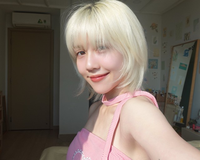 Nữ nghệ sĩ 3.6 tỷ views: Gia đ&igrave;nh 3 đời l&agrave;m qu&acirc;n nh&acirc;n, tuổi 30 mới t&igrave;m được hướng dẫn sử dụng nhan sắc - Ảnh 7.