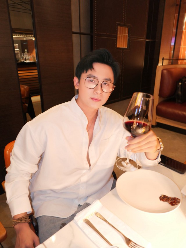 Diệp L&acirc;m Anh đưa t&igrave;nh trẻ ra mắt gia đ&igrave;nh - Ảnh 4.