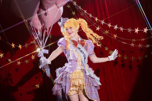 Nữ nghệ sĩ 3.6 tỷ views: Gia đ&igrave;nh 3 đời l&agrave;m qu&acirc;n nh&acirc;n, tuổi 30 mới t&igrave;m được hướng dẫn sử dụng nhan sắc - Ảnh 1.