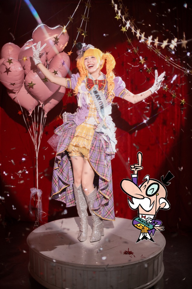 Nữ nghệ sĩ 3.6 tỷ views: Gia đ&igrave;nh 3 đời l&agrave;m qu&acirc;n nh&acirc;n, tuổi 30 mới t&igrave;m được hướng dẫn sử dụng nhan sắc - Ảnh 2.