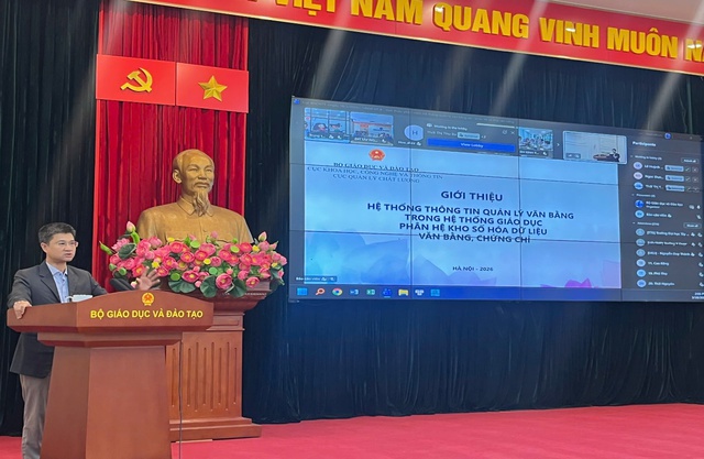 Bộ Giáo dục và Đào tạo tổ chức giới thiệu, hướng dẫn sử dụng Phần mềm văn bằng số, chứng chỉ số - phân hệ số hóa văn bằng, chứng chỉ - Ảnh 1.