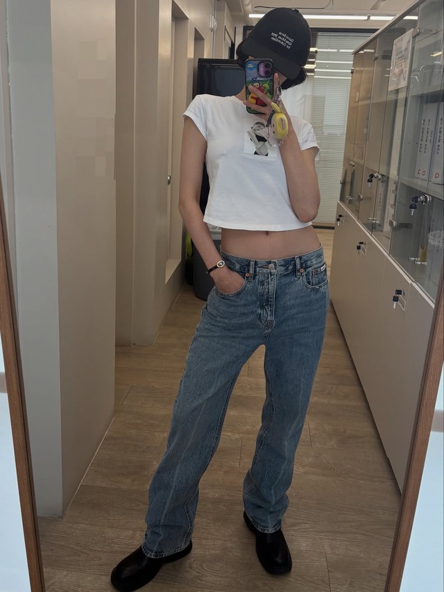 Diễn vi&ecirc;n đ&oacute;ng thế đẹp nhất H&agrave;n Quốc: Visual muốn nhắm mắt y&ecirc;u lu&ocirc;n, style đời thường s&agrave;nh điệu th&ocirc;i nh&eacute;- Ảnh 12.