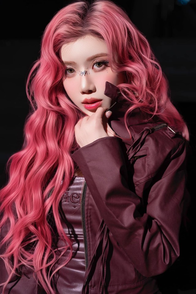 Mỹ nhân Việt khiến netizen Trung choáng váng: Lá ngọc cành vàng nhà ngoại giao, gia thế - tài năng tiểu thuyết cũng không dám viết- Ảnh 1. Mỹ nhân Việt khiến netizen Trung choáng váng: Lá ngọc cành vàng nhà ngoại giao, gia thế - tài năng tiểu thuyết cũng không dám viết- Ảnh 1.