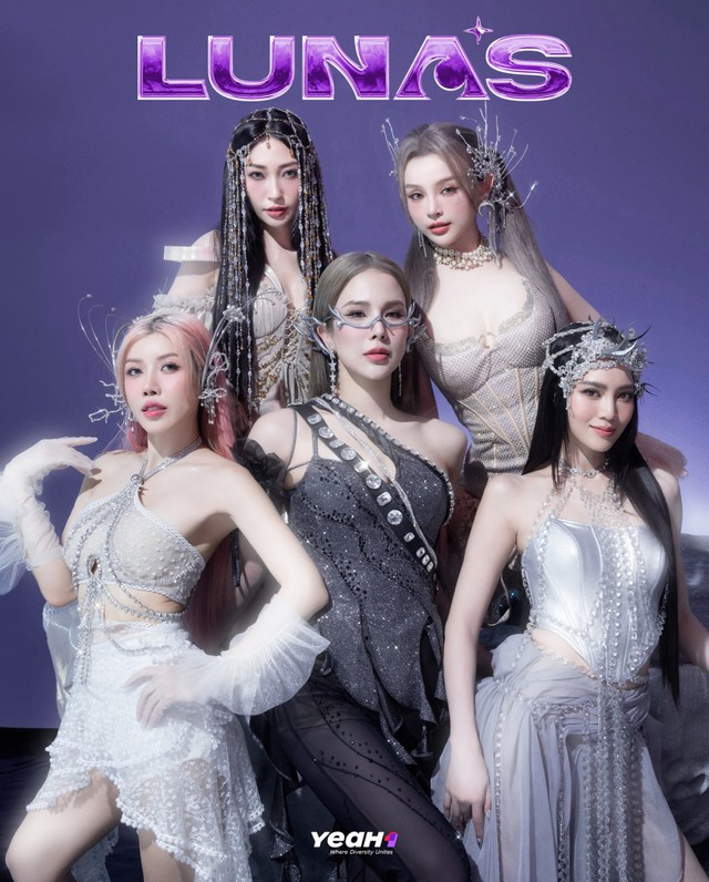 Mỹ nhân Việt khiến netizen Trung choáng váng: Lá ngọc cành vàng nhà ngoại giao, gia thế - tài năng tiểu thuyết cũng không dám viết- Ảnh 6. Mỹ nhân Việt khiến netizen Trung choáng váng: Lá ngọc cành vàng nhà ngoại giao, gia thế - tài năng tiểu thuyết cũng không dám viết- Ảnh 6.