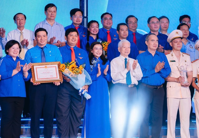 Tuổi trẻ Th&agrave;nh phố Hồ Ch&iacute; Minh: 95 năm giữ lửa truyền thống v&agrave; kh&aacute;t vọng vươn m&igrave;nh trong kỷ nguy&ecirc;n số - Ảnh 6.