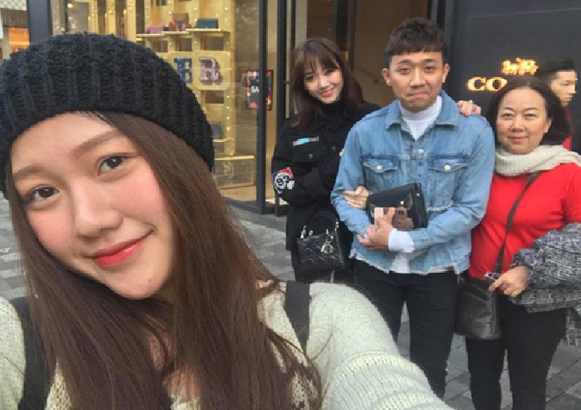 Nữ diễn vi&ecirc;n 27 tuổi tuy&ecirc;n bố: "Trong hộ khẩu t&ocirc;i vẫn l&agrave; em Trấn Th&agrave;nh"- Ảnh 1.