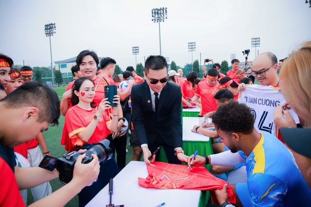 Herbalife Việt Nam c&ugrave;ng Li&ecirc;n Đo&agrave;n B&oacute;ng Đ&aacute; Việt Nam tiếp sức Đội tuyển B&oacute;ng đ&aacute; Quốc gia Việt Nam chuẩn bị cho m&ugrave;a giải mới 2026 - Ảnh 4.