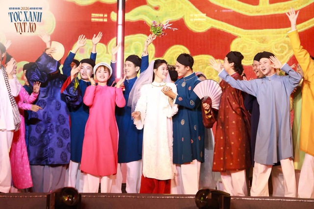 Ng&agrave;y hội Việt phục &ldquo;t&oacute;c xanh vạt &aacute;o&rdquo; lần VI: người trẻ tiếp nối d&ograve;ng chảy văn h&oacute;a Việt - Ảnh 5.