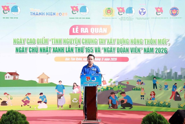 Rực rỡ sắc &aacute;o xanh tr&ecirc;n những c&ocirc;ng tr&igrave;nh mới: Tuổi trẻ Th&agrave;nh phố Hồ Ch&iacute; Minh lan tỏa tinh thần t&igrave;nh nguyện năm 2026 - Ảnh 1.