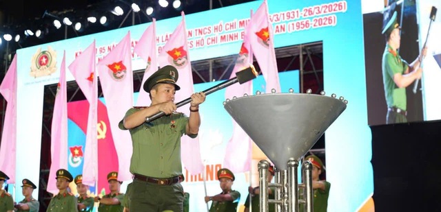 Tuổi trẻ C&ocirc;ng an TP. Hồ Ch&iacute; Minh: Bản lĩnh, s&aacute;ng tạo, tiếp bước h&agrave;nh tr&igrave;nh &ldquo;Tiếp lửa truyền thống&rdquo; - Ảnh 1.