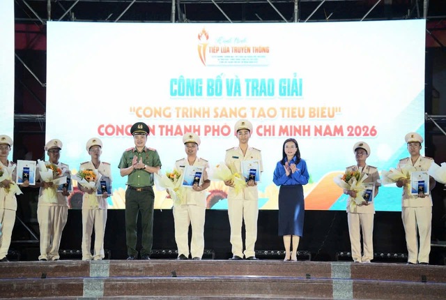 Tuổi trẻ C&ocirc;ng an TP. Hồ Ch&iacute; Minh: Bản lĩnh, s&aacute;ng tạo, tiếp bước h&agrave;nh tr&igrave;nh &ldquo;Tiếp lửa truyền thống&rdquo; - Ảnh 6.