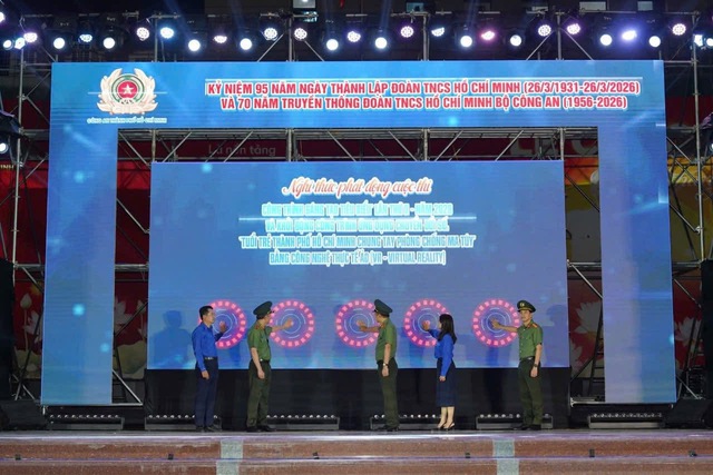 Tuổi trẻ C&ocirc;ng an TP. Hồ Ch&iacute; Minh: Bản lĩnh, s&aacute;ng tạo, tiếp bước h&agrave;nh tr&igrave;nh &ldquo;Tiếp lửa truyền thống&rdquo; - Ảnh 3.