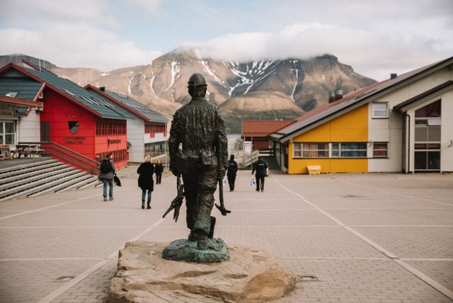 Thị trấn cấm người d&acirc;n chết - Ảnh 3.