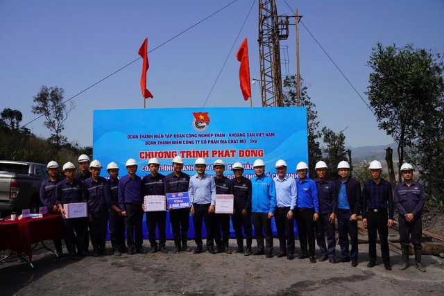 Đoàn Thanh niên TKV - Khởi công Công trình thanh niên chào mừng 95 năm ngày thành lập Đoàn TNCS Hồ Chí Minh - Ảnh 1. Đoàn Thanh niên TKV - Khởi công Công trình thanh niên chào mừng 95 năm ngày thành lập Đoàn TNCS Hồ Chí Minh - Ảnh 1.