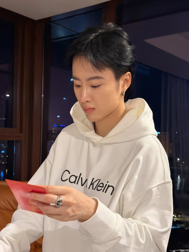 Mỹ nh&acirc;n Việt nổi tiếng quốc tế nhờ một chiếc v&aacute;y, nay xuống t&oacute;c thay đổi đến mức ai nh&igrave;n cũng k&ecirc;u trời - Ảnh 6.