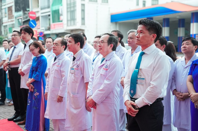 Bệnh viện Thống Nhất: Bước đột ph&aacute; mới trong Y học T&aacute;i tạo v&agrave; Thẩm mỹ Nội khoa - Ảnh 4.