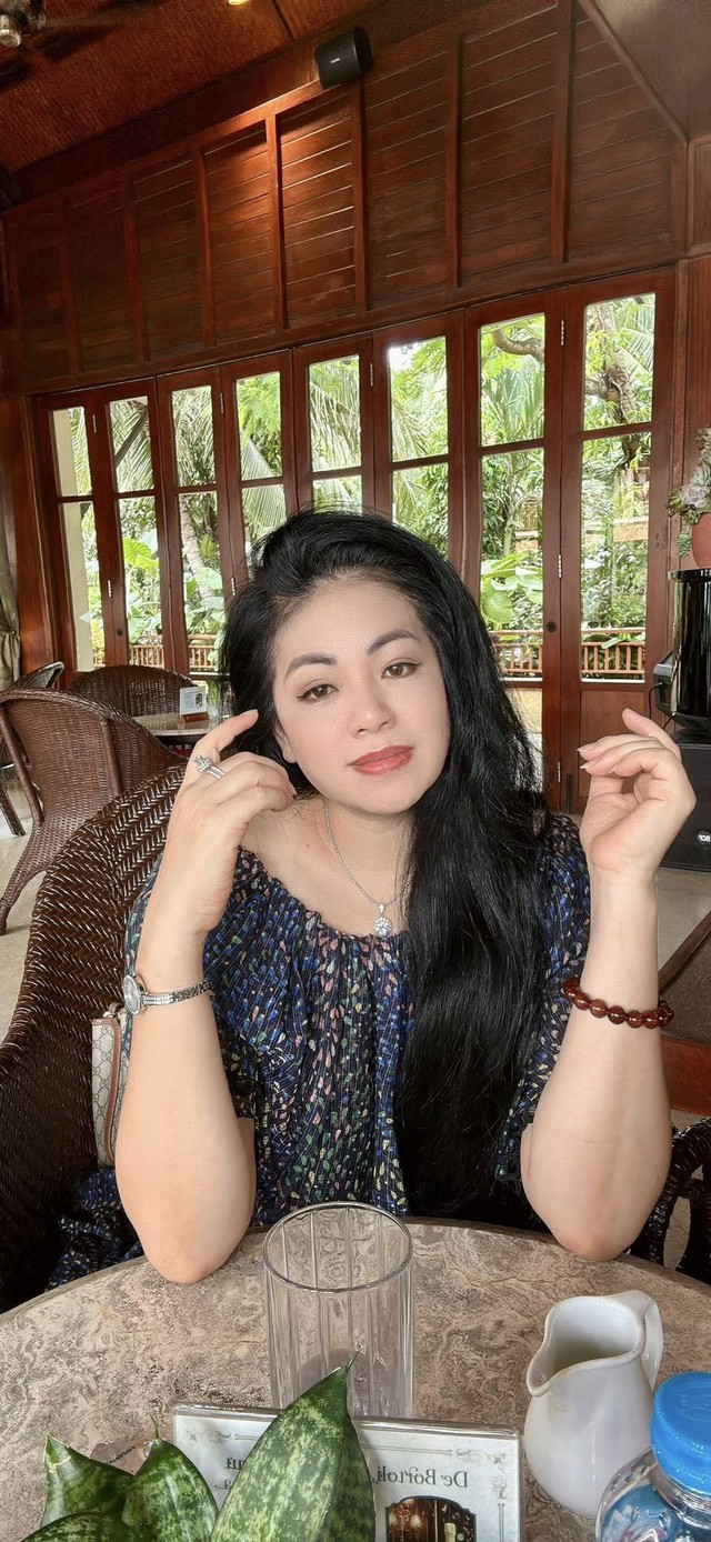 "Nữ ho&agrave;ng nhạc đỏ" l&agrave; mẹ đơn th&acirc;n 4 con chia sẻ sự mệt mỏi, nhắc tới mẹ ruột- Ảnh 1.