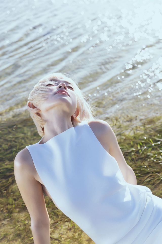 Th&ecirc;m một nh&acirc;n vật nổi tiếng ch&iacute;nh thức trở th&agrave;nh ca sĩ- Ảnh 1.