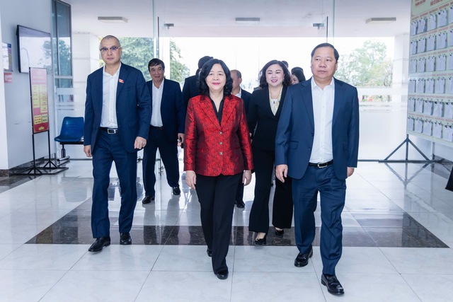 Từ diễn đ&agrave;n cử tri đến nghị trường: Cam kết h&agrave;nh động v&igrave; nh&acirc;n d&acirc;n - Ảnh 1.