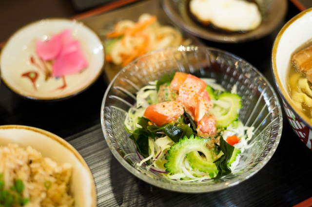 Thực đơn trường thọ của người sống đến 100 tuổi c&oacute; g&igrave; lạ? Nghi&ecirc;n cứu cho thấy 4 chế độ ăn n&agrave;y c&oacute; thể tăng đ&aacute;ng kể khả năng sống thọ- Ảnh 4.