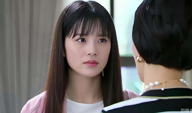 Mới lấy chồng nửa năm m&agrave; t&ocirc;i thấy d&agrave;i như cả thế kỷ, vậy nhưng bạn b&egrave; c&ograve;n n&oacute;i t&ocirc;i may mắn- Ảnh 1.