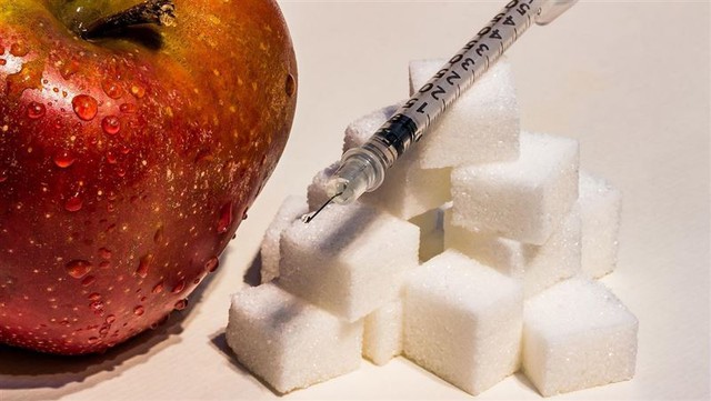 Kh&ocirc;ng ăn tinh bột, gần như bỏ cả tr&aacute;i c&acirc;y nhưng đường huyết vẫn cao: B&aacute;c sĩ chỉ ra nguy&ecirc;n nh&acirc;n nhiều người gầy đang gặp phải - Ảnh 2.