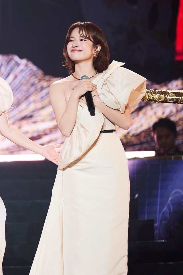 Nữ Thượng u&yacute; li&ecirc;n tục h&aacute;t &ldquo;o&eacute;t&rdquo; với c&aacute;i lạnh 7 độ C, giọng run rẩy dưới thời tiết cắt da thịt- Ảnh 4.