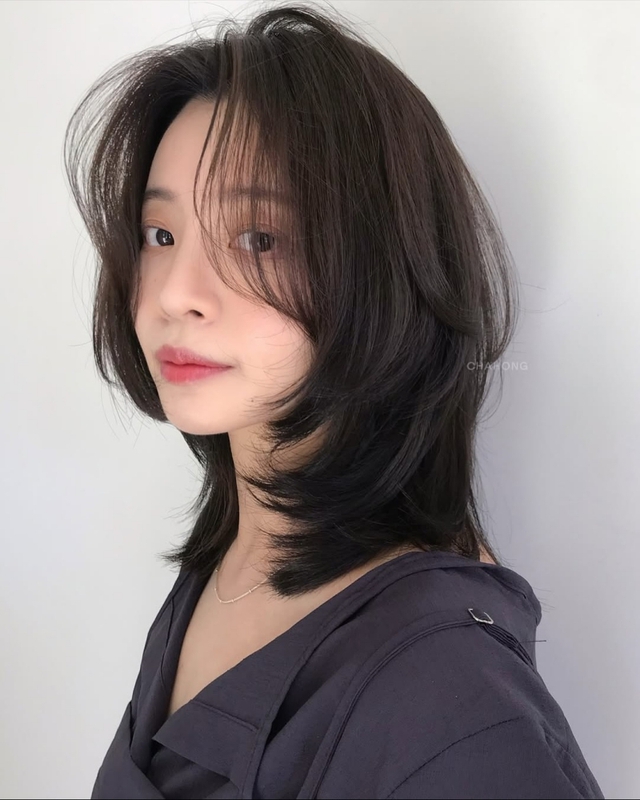 Phụ nữ 40+ c&oacute; n&ecirc;n cắt t&oacute;c layer? Chuy&ecirc;n gia tạo mẫu n&oacute;i g&igrave; - Ảnh 4.