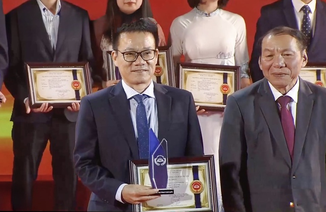 &ldquo;Tuyển tập những bệnh &aacute;n l&acirc;m s&agrave;ng đặc sắc&rdquo;: khi tri thức y khoa được vinh danh tại giải thưởng s&aacute;ch quốc gia - Ảnh 2.