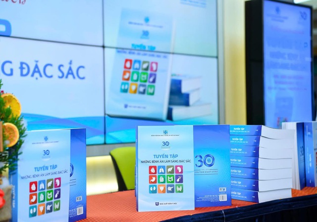 &ldquo;Tuyển tập những bệnh &aacute;n l&acirc;m s&agrave;ng đặc sắc&rdquo;: khi tri thức y khoa được vinh danh tại giải thưởng s&aacute;ch quốc gia - Ảnh 3.
