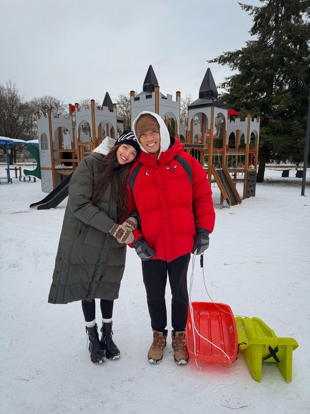 B&ugrave;i Tiến Dũng đưa vợ mẫu t&acirc;y về nh&agrave; ngoại, nhan sắc mẹ vợ "thủ m&ocirc;n quốc d&acirc;n" g&acirc;y sốt c&otilde;i mạng  - Ảnh 3.