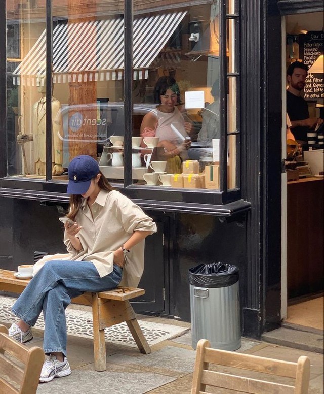 C&ugrave;ng 20 triệu/th&aacute;ng: Một người giữ 5 triệu tiền mặt, một người dồn hết v&agrave;o v&agrave;ng - ai &ldquo;dễ thở&rdquo; hơn khi c&oacute; việc gấp?- Ảnh 3.