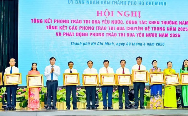 Th&agrave;nh phố Hồ Ch&iacute; Minh ph&aacute;t động phong tr&agrave;o thi đua y&ecirc;u nước năm 2026: Tạo đột ph&aacute; để tăng trưởng hai con số - Ảnh 4.
