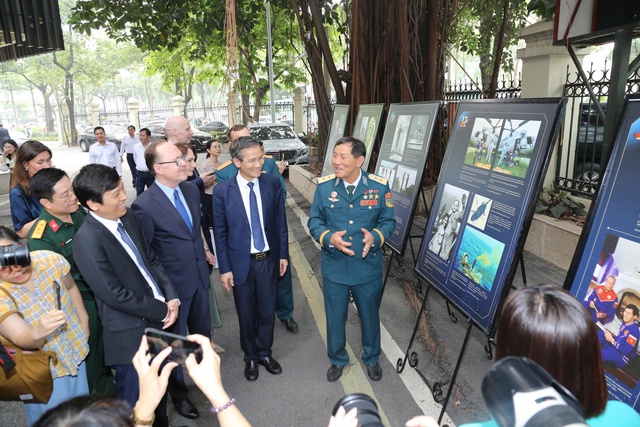Trưng b&agrave;y t&agrave;i liệu lưu trữ  &ldquo;Chuyến bay li&ecirc;n hợp 37 - Biểu tượng hợp t&aacute;c vũ trụ Việt Nam - Li&ecirc;n bang Nga&rdquo; - Ảnh 2.