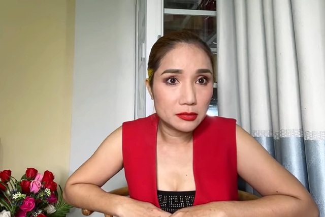 Nữ NSƯT l&agrave; mẹ đơn th&acirc;n gi&agrave;u c&oacute; tuy&ecirc;n bố: "Kh&ocirc;ng l&agrave;m ăn bu&ocirc;n b&aacute;n g&igrave; hết"- Ảnh 2.