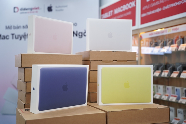 Apple lần đầu tung m&aacute;y gi&aacute; rẻ kh&ocirc;ng ngờ, g&acirc;y "sốt" tại Việt Nam, laptop phổ th&ocirc;ng "n&iacute;n thở"!- Ảnh 1.